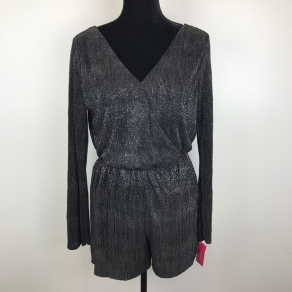 Xhilaration Long sleeve V Neck Open Back Romper S - Picture 1 of 8